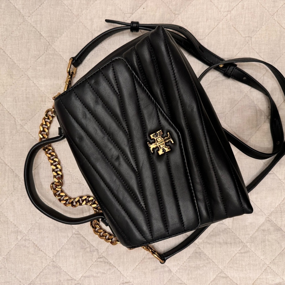 Tory Burch Black Quilted Leather Handbag - Picture 12 of 16